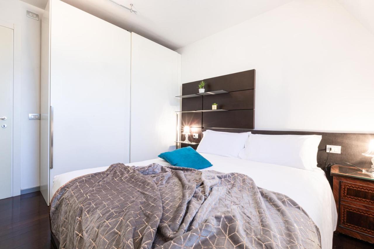 Sempione Split-Level Terrace Apartment - Top Collection 밀라노 외부 사진