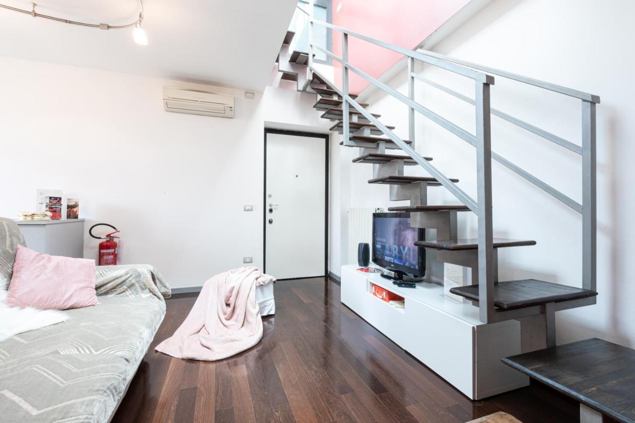 Sempione Split-Level Terrace Apartment - Top Collection 밀라노 외부 사진