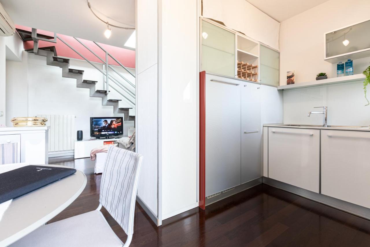 Sempione Split-Level Terrace Apartment - Top Collection 밀라노 외부 사진